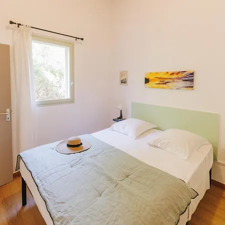 Apartment Le Telemaque 3 Pieces Mezzanine By Interhome